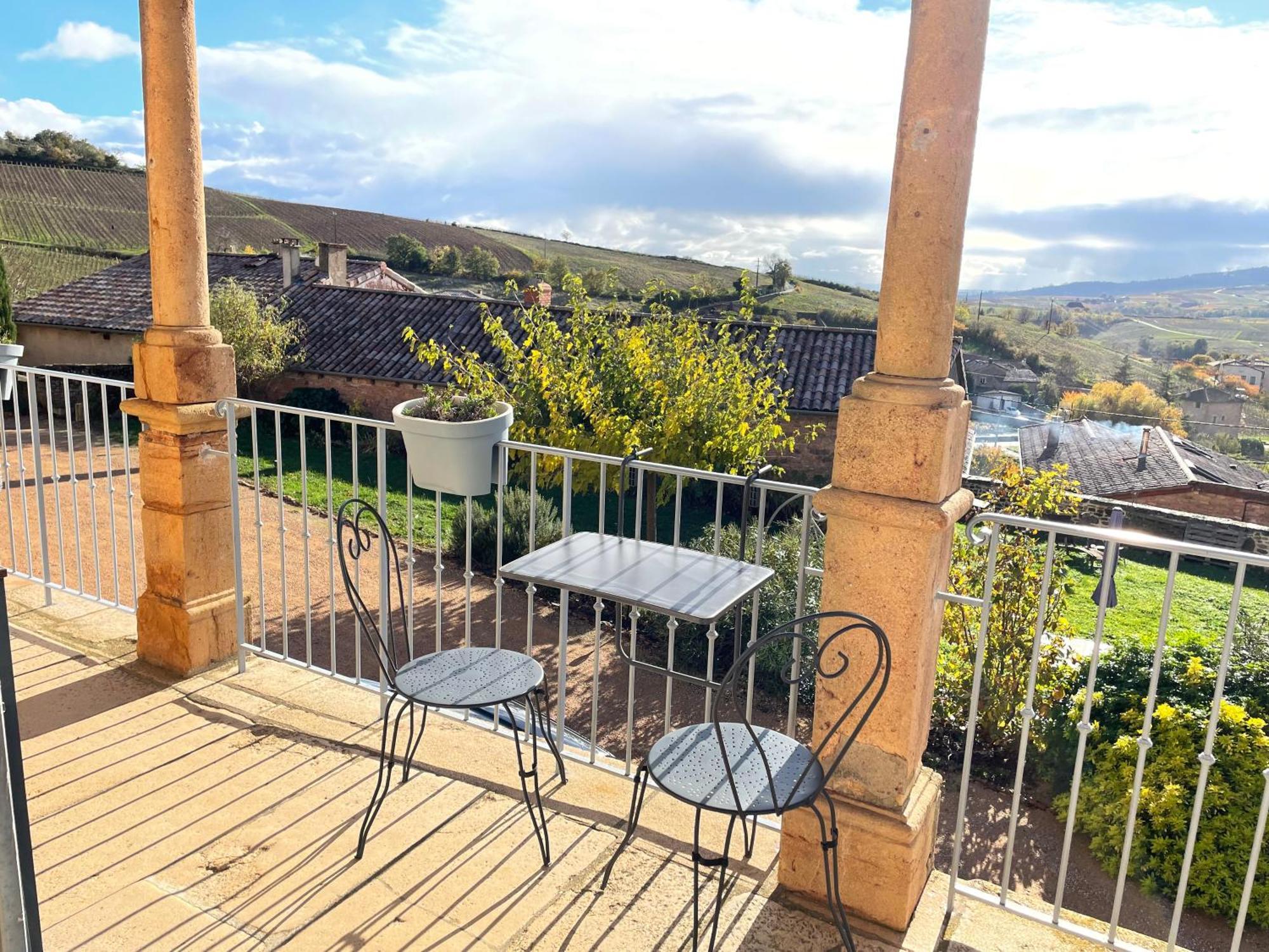 Au Petit Bonheur Chez Bambina Hotel Leynes Екстериор снимка