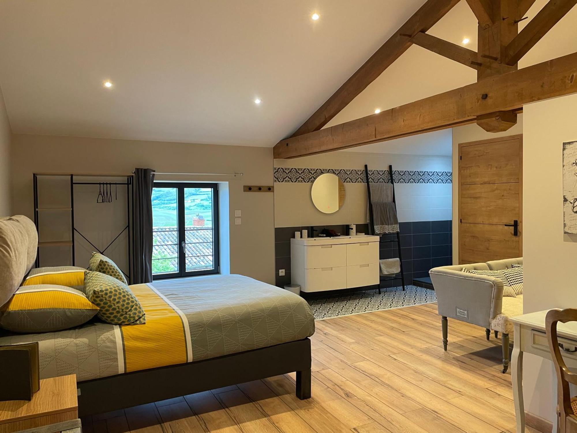 Au Petit Bonheur Chez Bambina Hotel Leynes Екстериор снимка