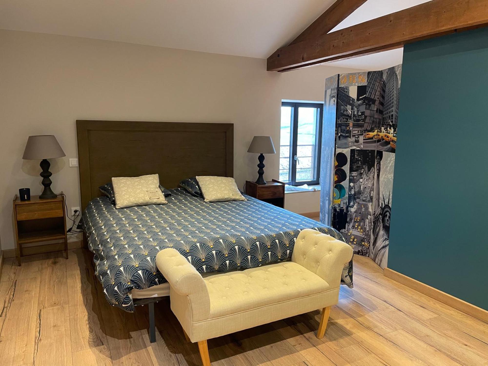 Au Petit Bonheur Chez Bambina Hotel Leynes Екстериор снимка
