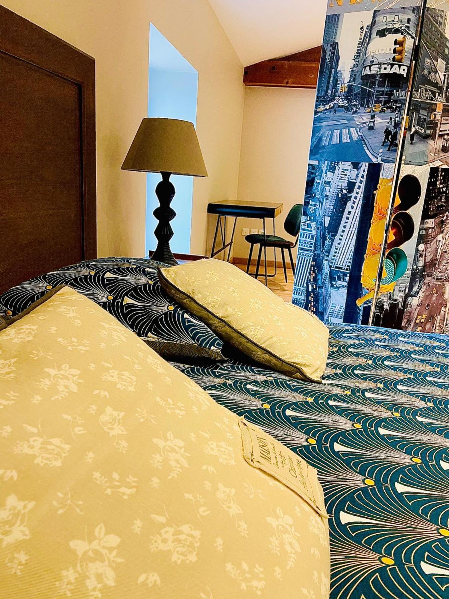 Au Petit Bonheur Chez Bambina Hotel Leynes Екстериор снимка