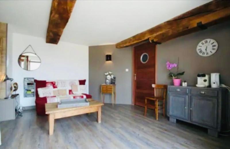 Au Petit Bonheur Chez Bambina Hotel Leynes Екстериор снимка